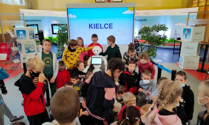 Edukacja poprzez zabawę – udział uczniów naszej szkoły w projekcie Mobilne Centrum Edukacji – Turystyczna Szkoła