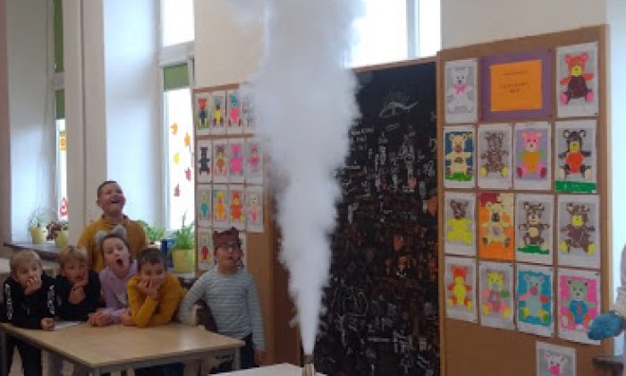 Warsztaty „ (Nie)zwykła chemia”