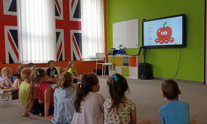 Dzieci z „0” na pokazowej lekcji z języka angielskiego w Szkole Językowej Funky English